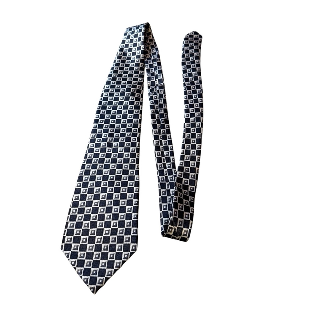 Van Heusen Classic Black and Grey Patterned Tie